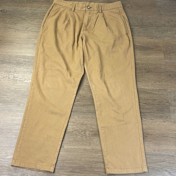 Old Navy Men’s Khaki Pants with Built in Flex, size 29x30 - Picture 7 of 10